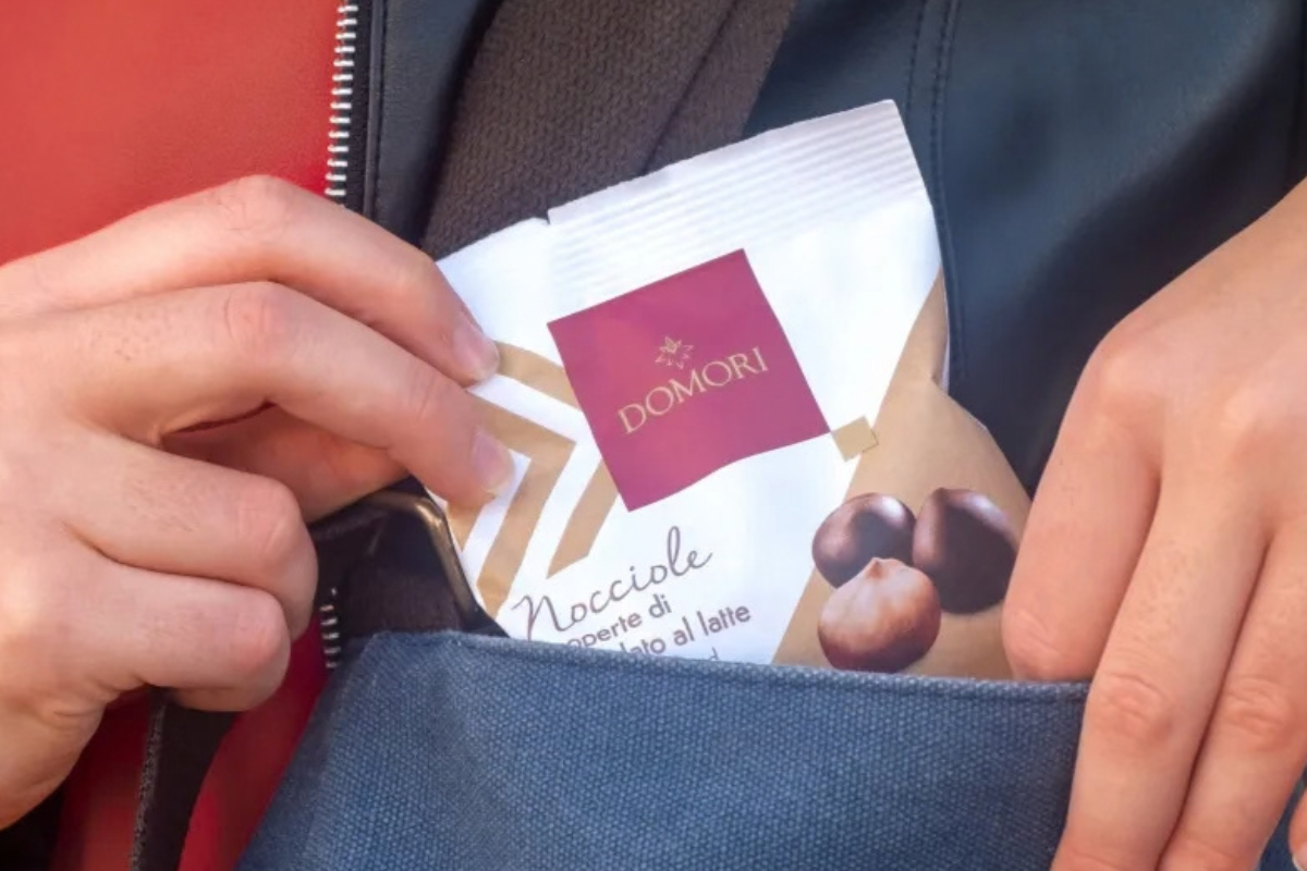 nocciole ricoperte di cioccolato domori